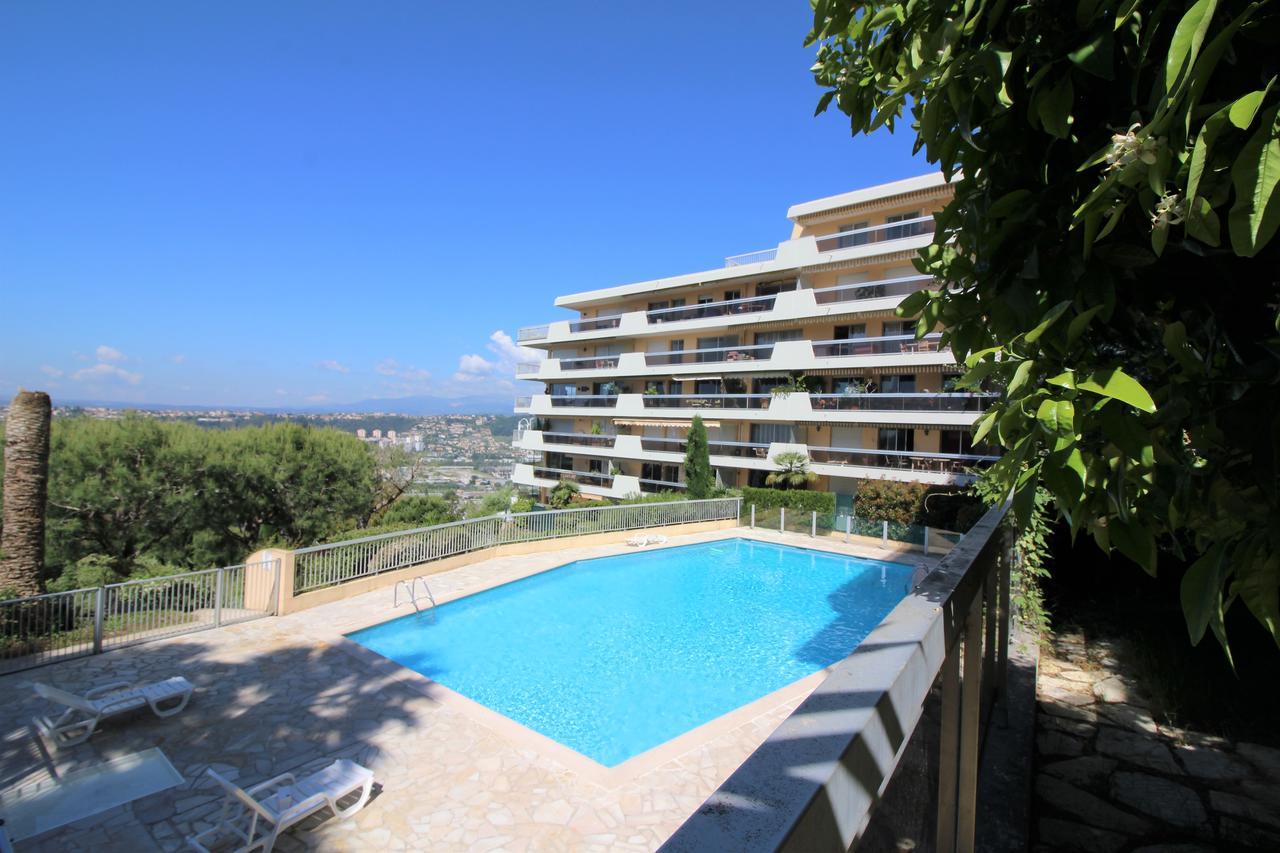 - Bella Vista Piscine Terrasse Et Jardin *